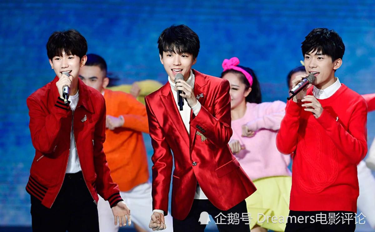 TFBoys trở thành minh tinh được yêu thích nhất trong Gala mừng xuân của CCTV Ảnh 5