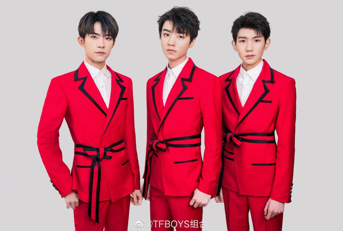 Bộ ảnh đẹp lung linh của TFBOYS, Tiêu Chiến, Dương Tử cùng loạt sao Cbiz tại 'Xuân Vãn CCTV 2020' Ảnh 1