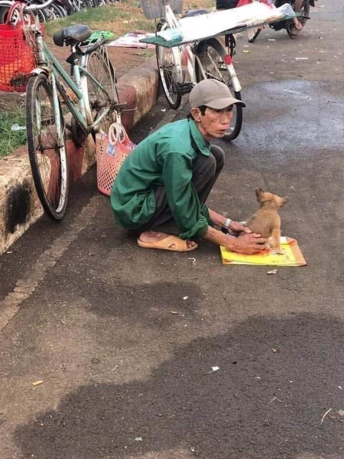 'Lão Hạc' ngoài đời thực và câu chuyện 'lá lành đùm lá rách' ấm lòng ngày đầu năm Ảnh 1