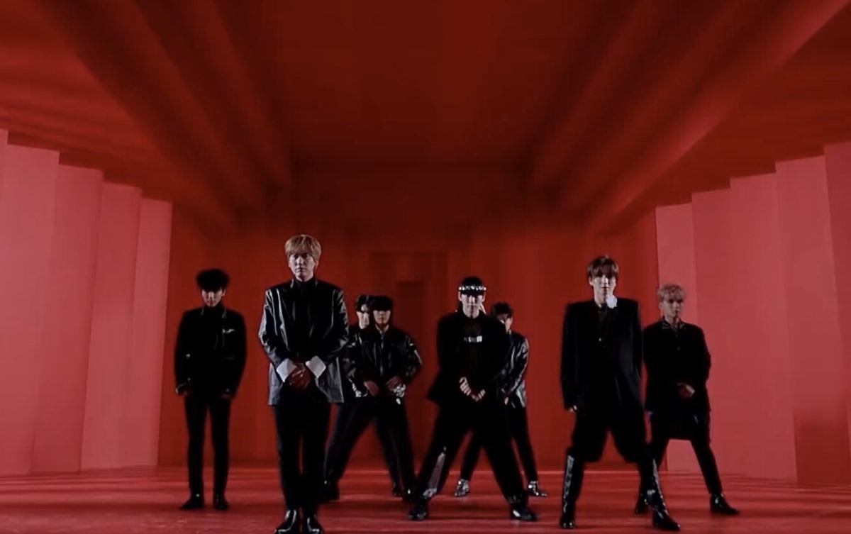 Xem ngay MV trở lại của hai nhóm nhạc nam 'gạo cội' nhà SM và YG: Bạn về team Sechskies hay Super Junior? Ảnh 5