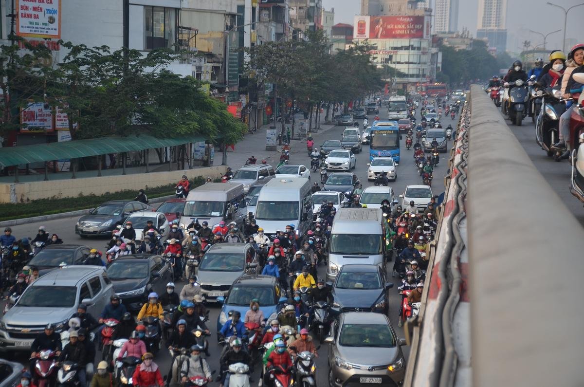 Ngày đầu tiên đi làm năm Canh Tý: Giao thông Hà Nội thông thoáng đến bất ngờ Ảnh 2