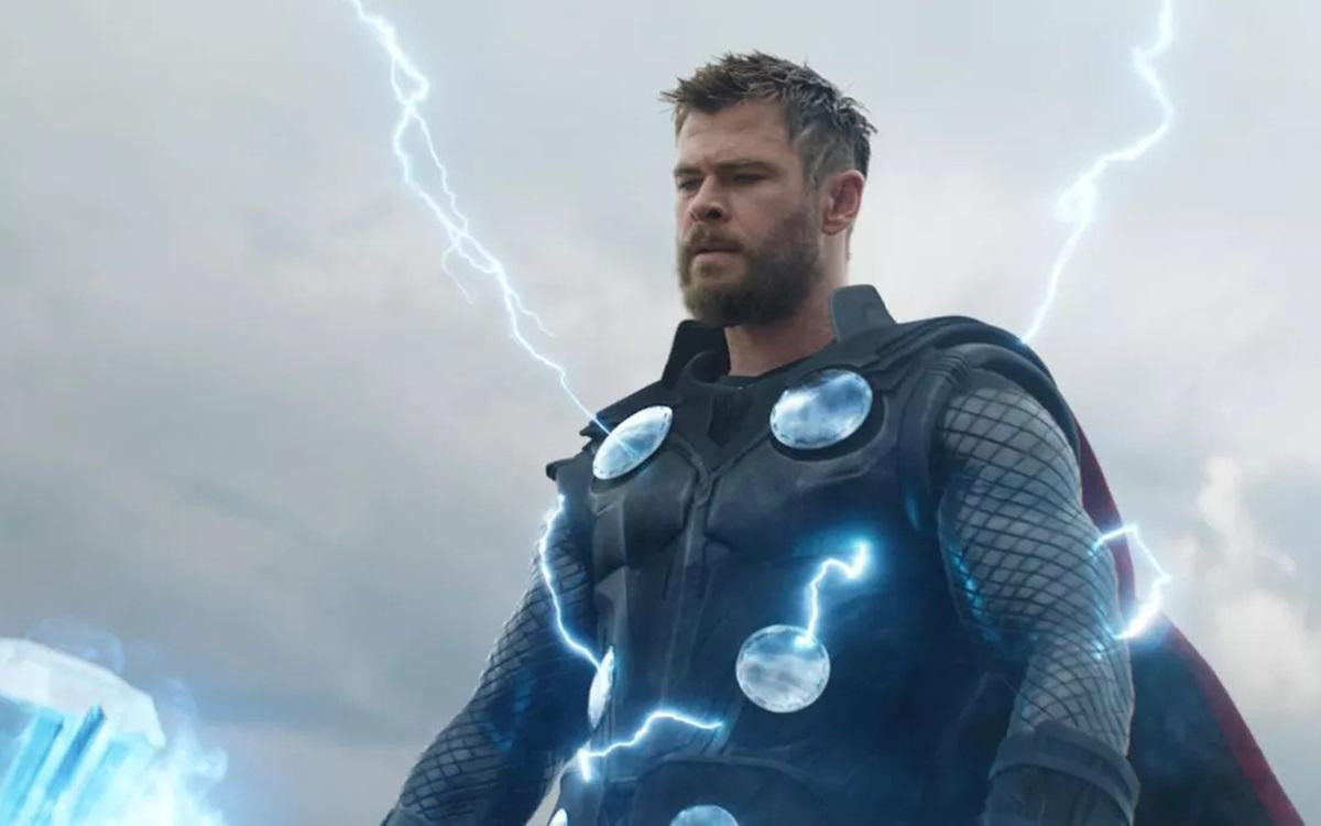 Stormbreaker và Mjolnir: Loại vũ khí nào của Thor mạnh hơn? Ảnh 1