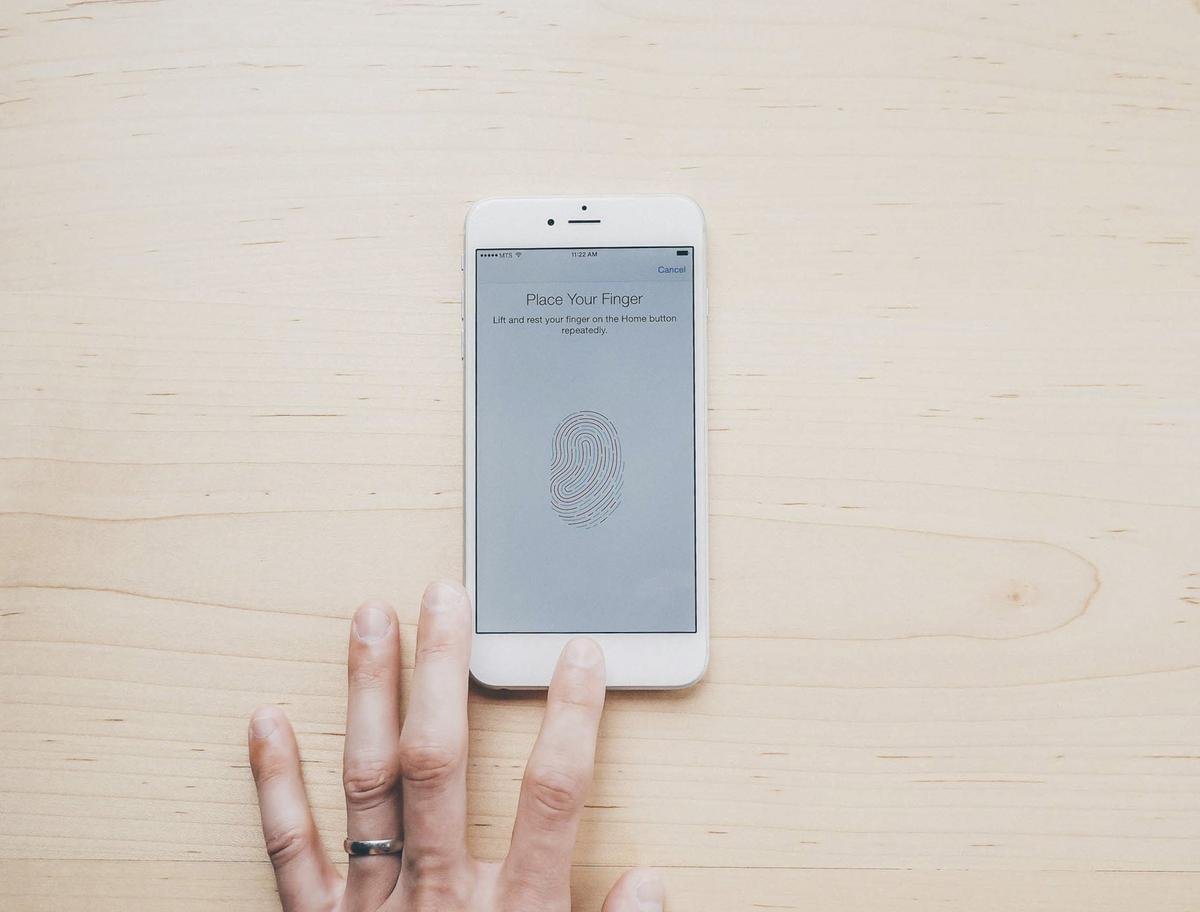 Touch ID sẽ quay trở lại trên iPhone mới theo một cách hoàn toàn bất ngờ Ảnh 2