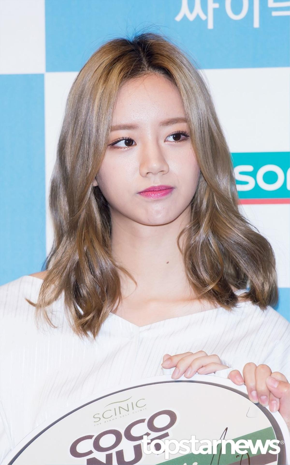 Hyeri (Girl's Day) khoe mặt trước và sau make up, Knet: 'Xấu xí ngay cả khi đã phẫu thuật thẩm mỹ' Ảnh 3