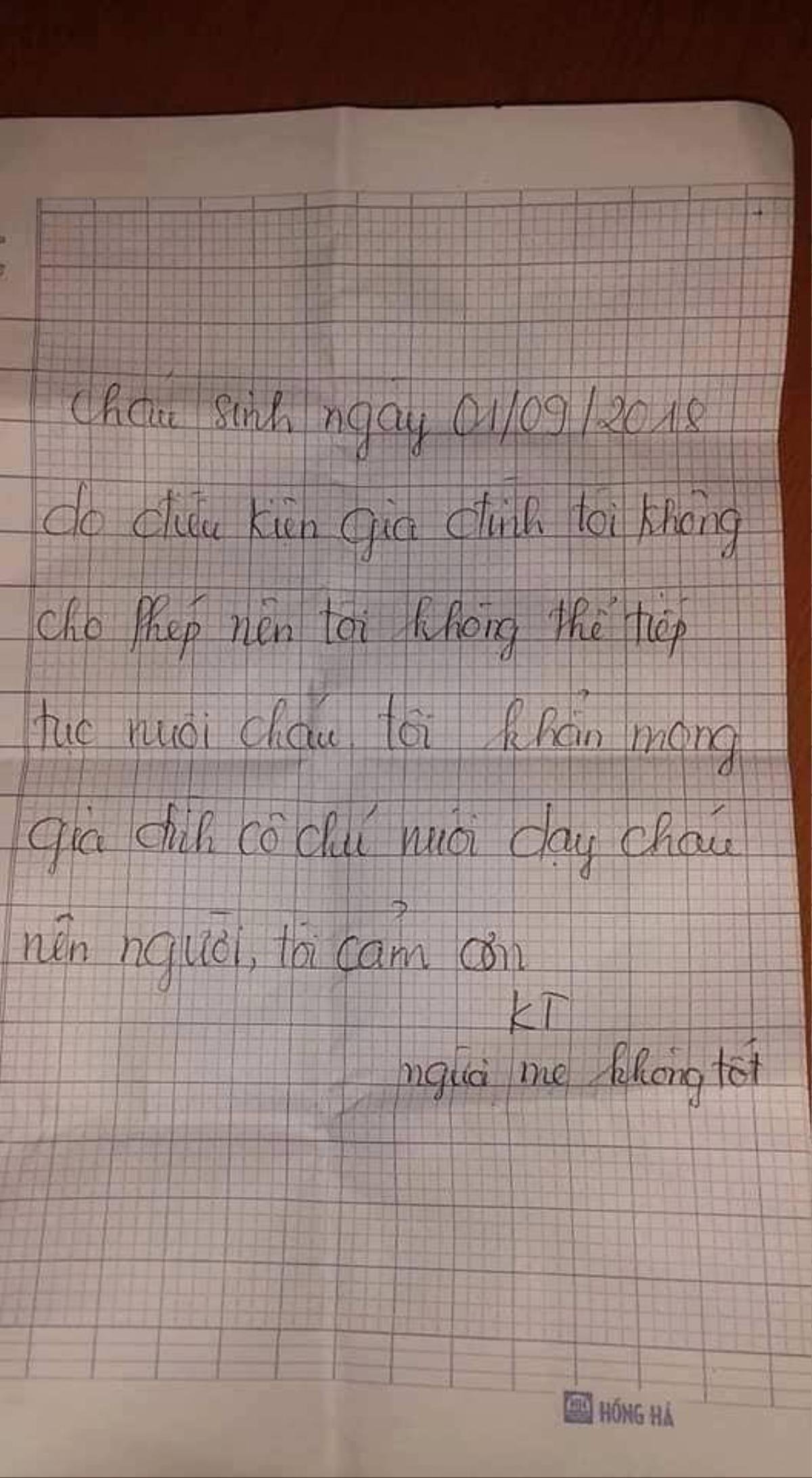 Bé gái hơn 1 tuổi bị bỏ rơi lúc rạng sáng ở sân nhà dân kèm lá thư ký tên ‘người mẹ không tốt’ Ảnh 2