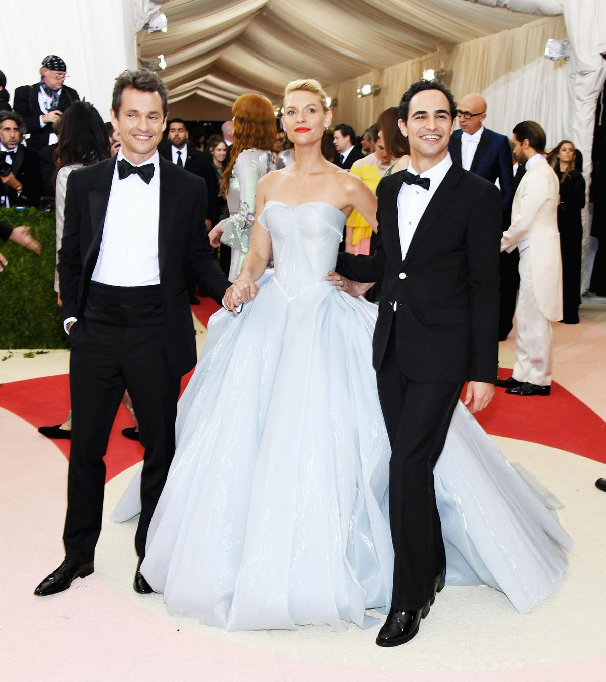 Nhớ lại siêu phẩm ‘váy Lọ Lem’ tại Met Gala 2016, Claire Danes tiết lộ phải nhờ đồng nghiệp giúp đi vệ sinh Ảnh 6