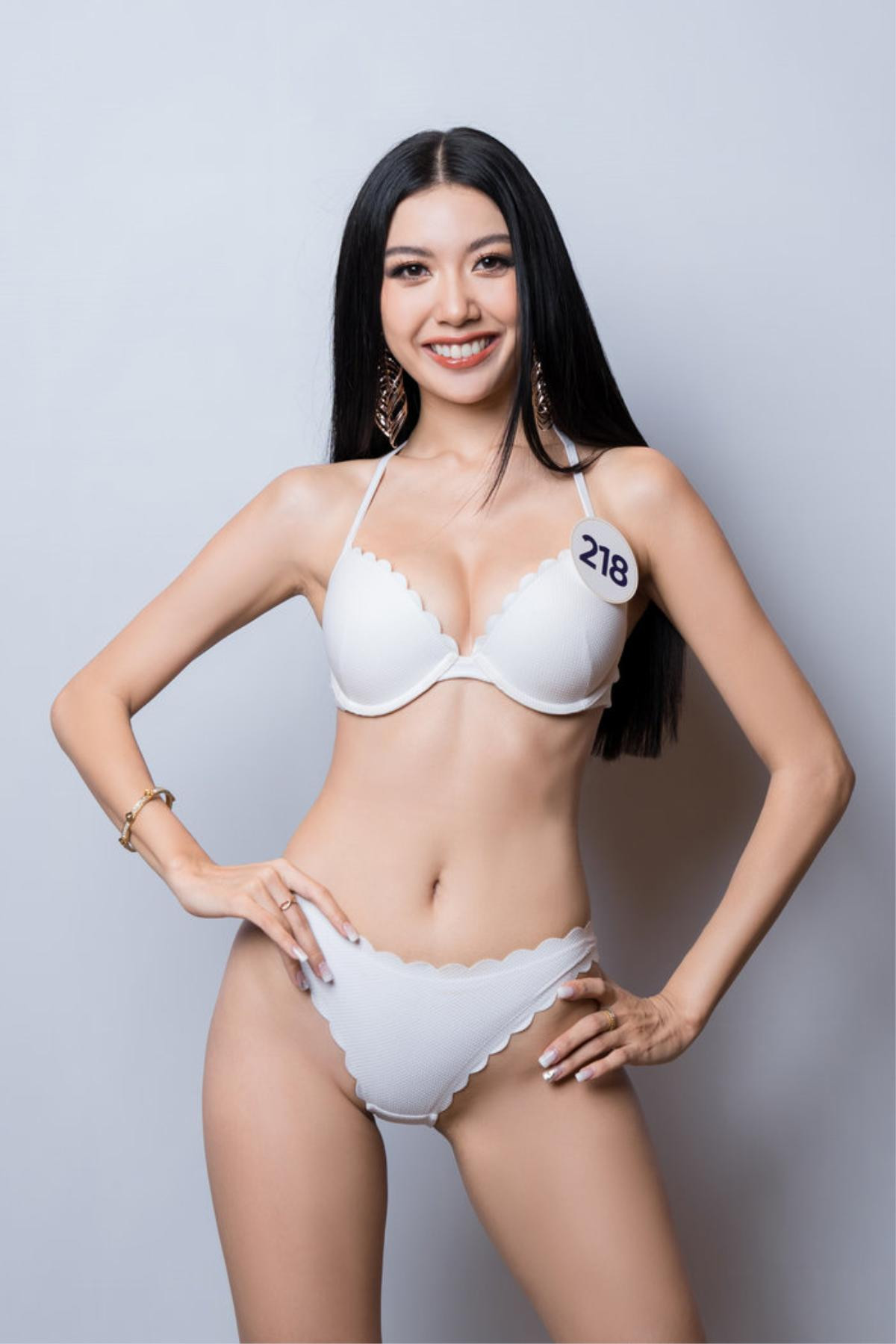 Cân trình top 3 Hoa hậu Hoàn vũ Việt Nam 2019 diện bikini, ai nóng bỏng hơn? Ảnh 12