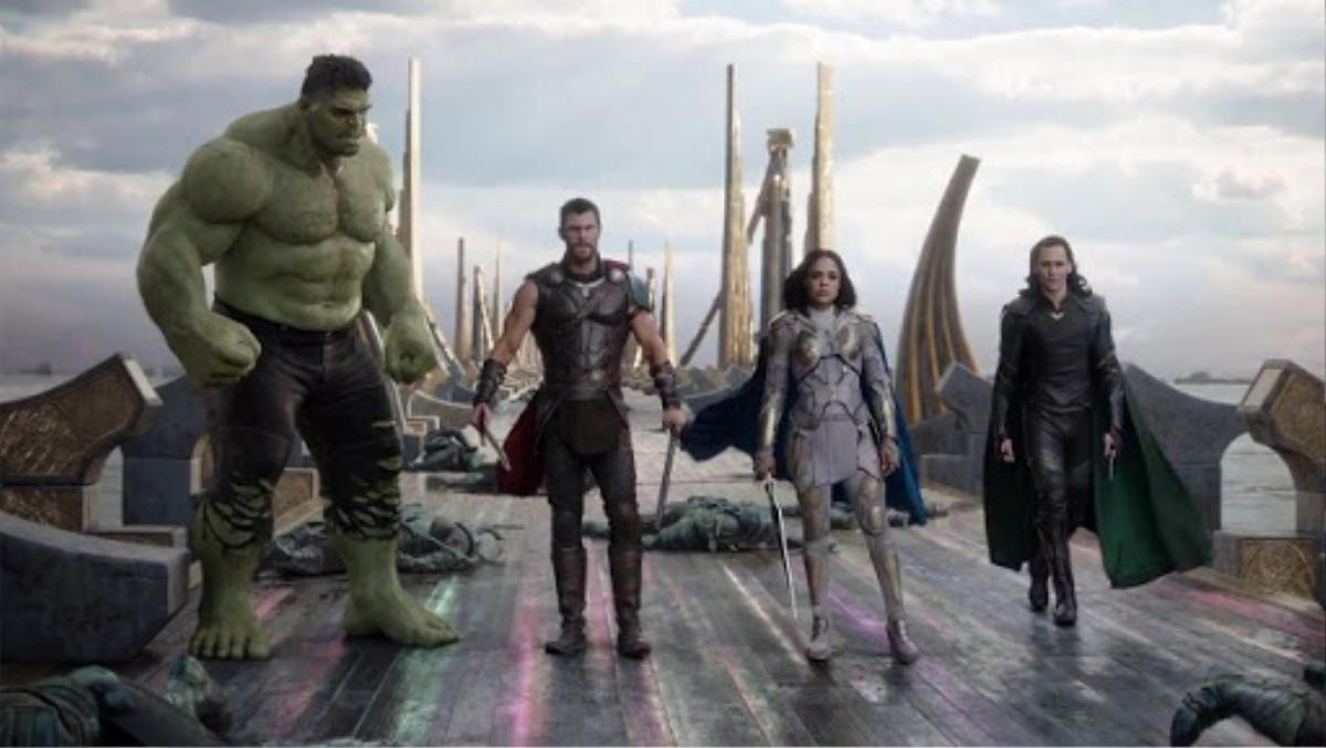 Đoạn clip bị xóa trong Thor Ragnarok: Hela giết Odin trước sự bất lực của Thor và Loki Ảnh 1