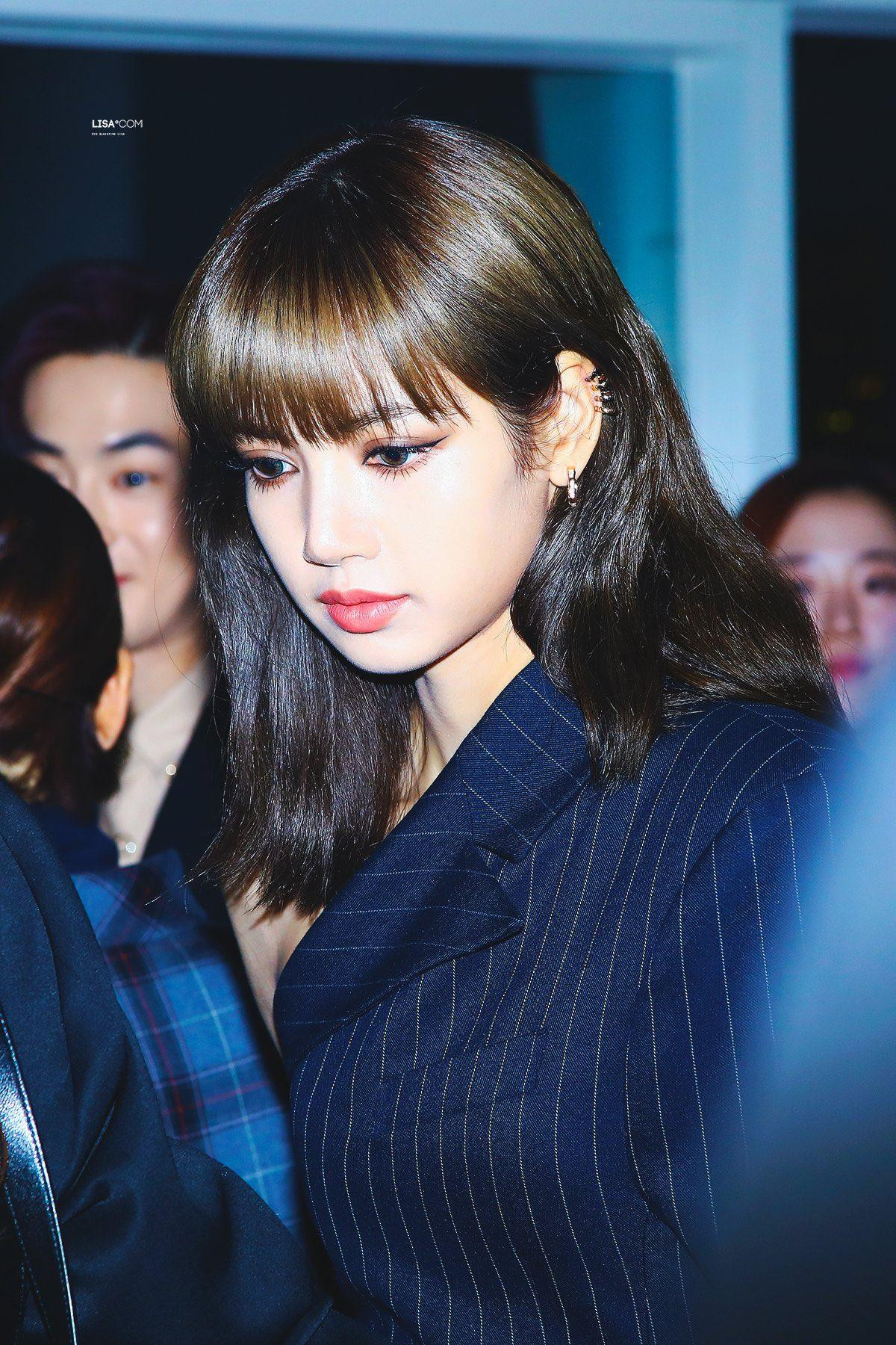 YG Ent đăng kí bản quyền tên thật của Lisa (BlackPink): Là bước tiến trong hoạt động mới hay phương pháp 'trói buộc' nghệ sĩ? Ảnh 1