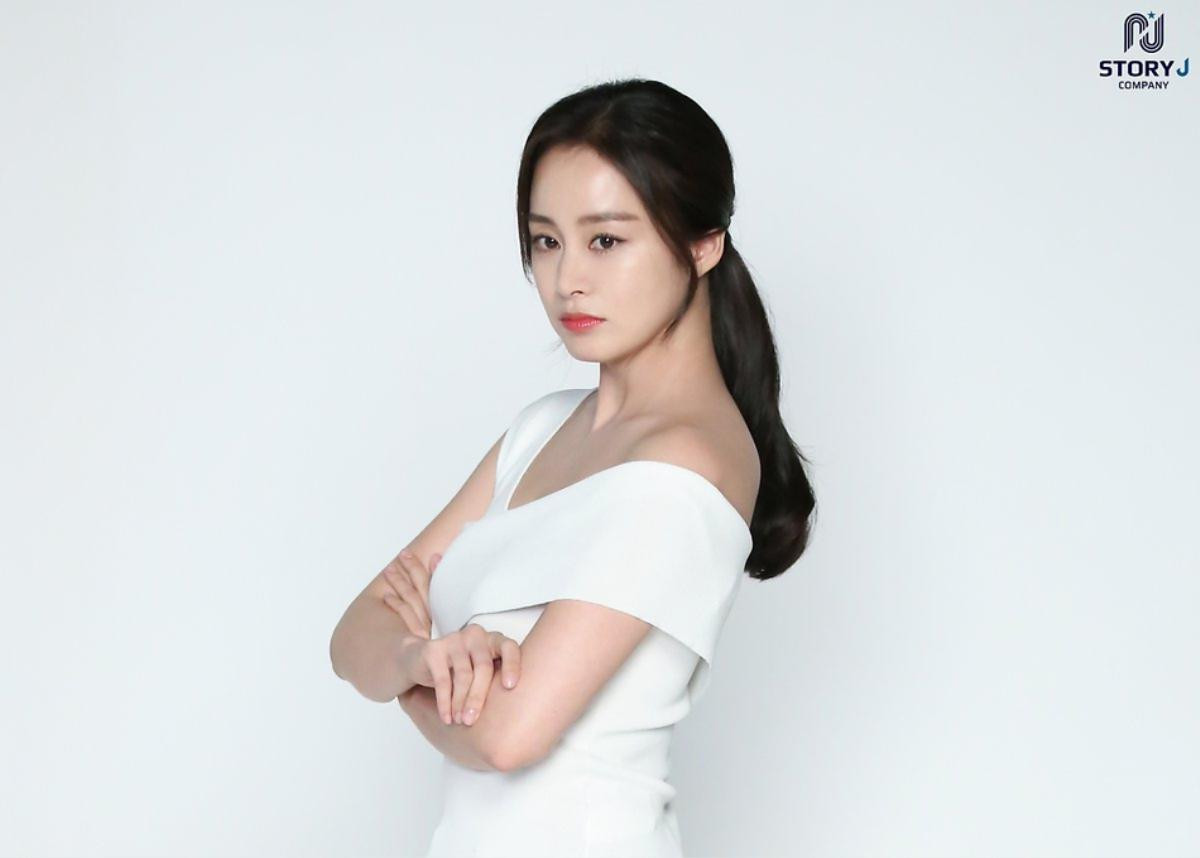 Thần sắc đẹp ngút ngàn, ai nghĩ Kim Tae Hee là mẹ hai con ở tuổi 40 Ảnh 15