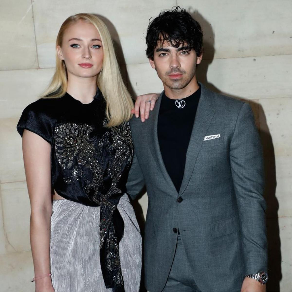 Vợ chồng trẻ Joe Jonas và Sophie Turner sắp có con đầu lòng Ảnh 1