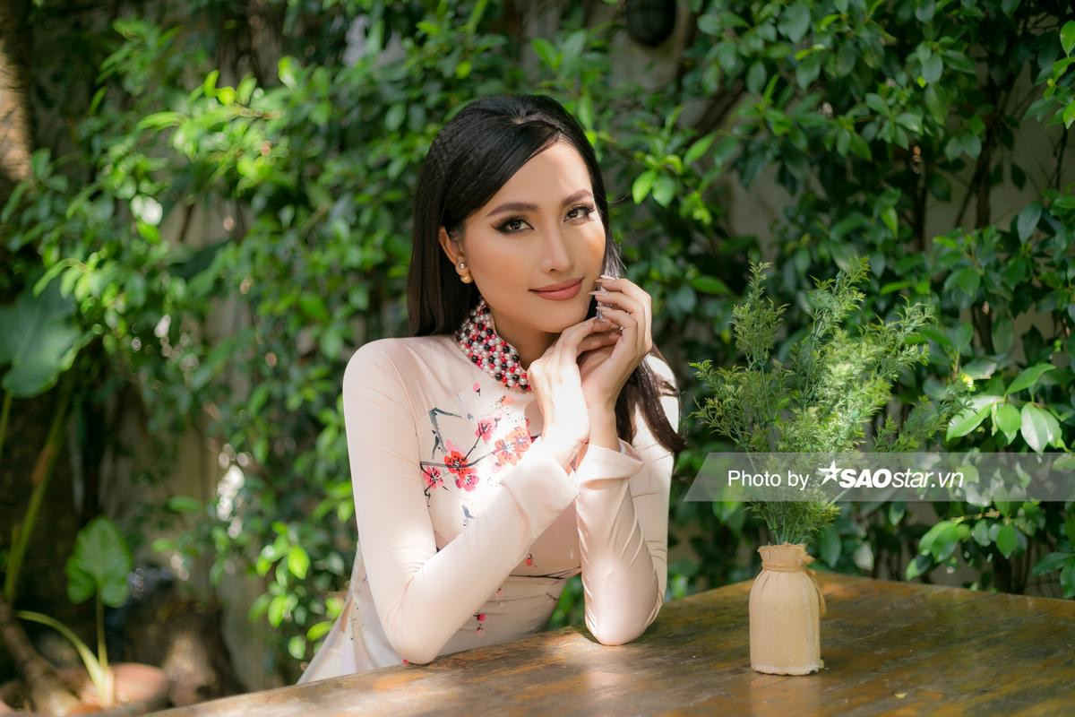 Dự thi trễ, nhan sắc đại diện Mỹ tại Miss International Queen 2020 gây thất vọng Ảnh 14