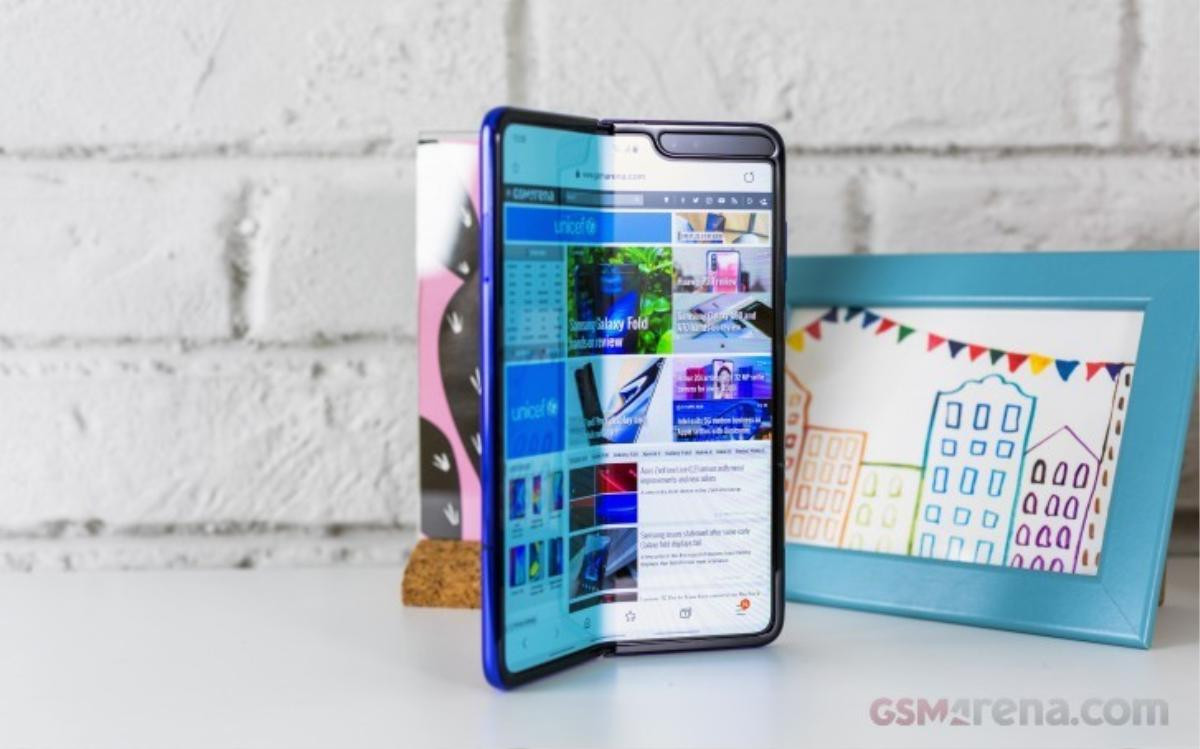 Lộ loạt thông tin mới về Samsung Galaxy Fold 2: Hấp dẫn hơn nhiều thiết bị đời đầu Ảnh 2