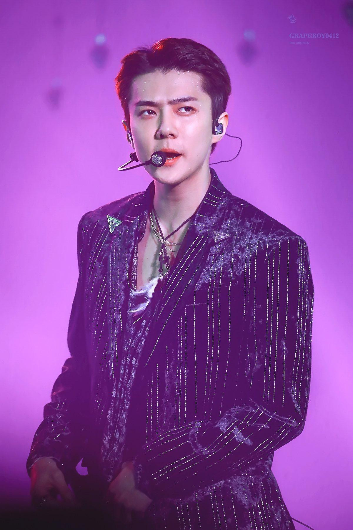 Fan trầm trồ khi Sehun còn tham gia concert EXO EXplOration với một vai trò đặc biệt Ảnh 1