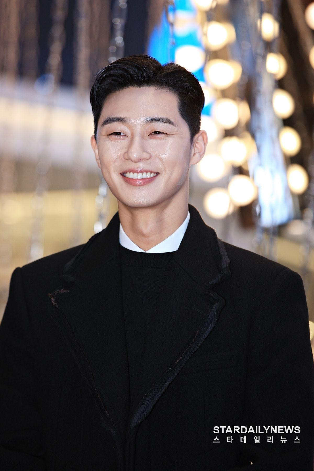 Đã có 433 người nhiễm COVID-19 ở Hàn, Park Seo Joon quyên góp 2 tỷ đồng Ảnh 2