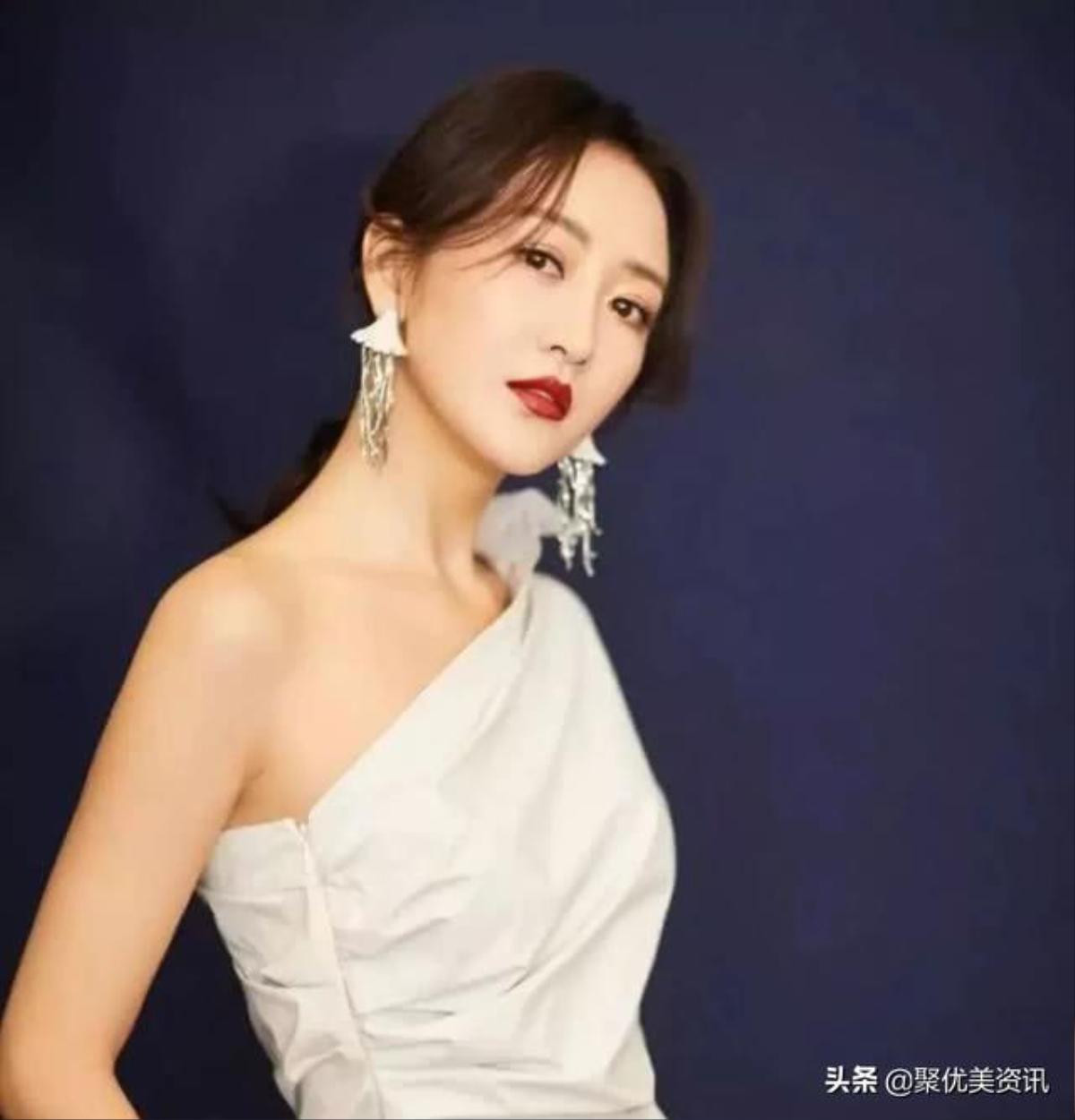 Choáng váng trước tin Dương Mịch - Vương Âu cùng Angelababy - Tần Lam tham gia show tuyển chọn thực tập sinh nhóm nhạc Ảnh 5