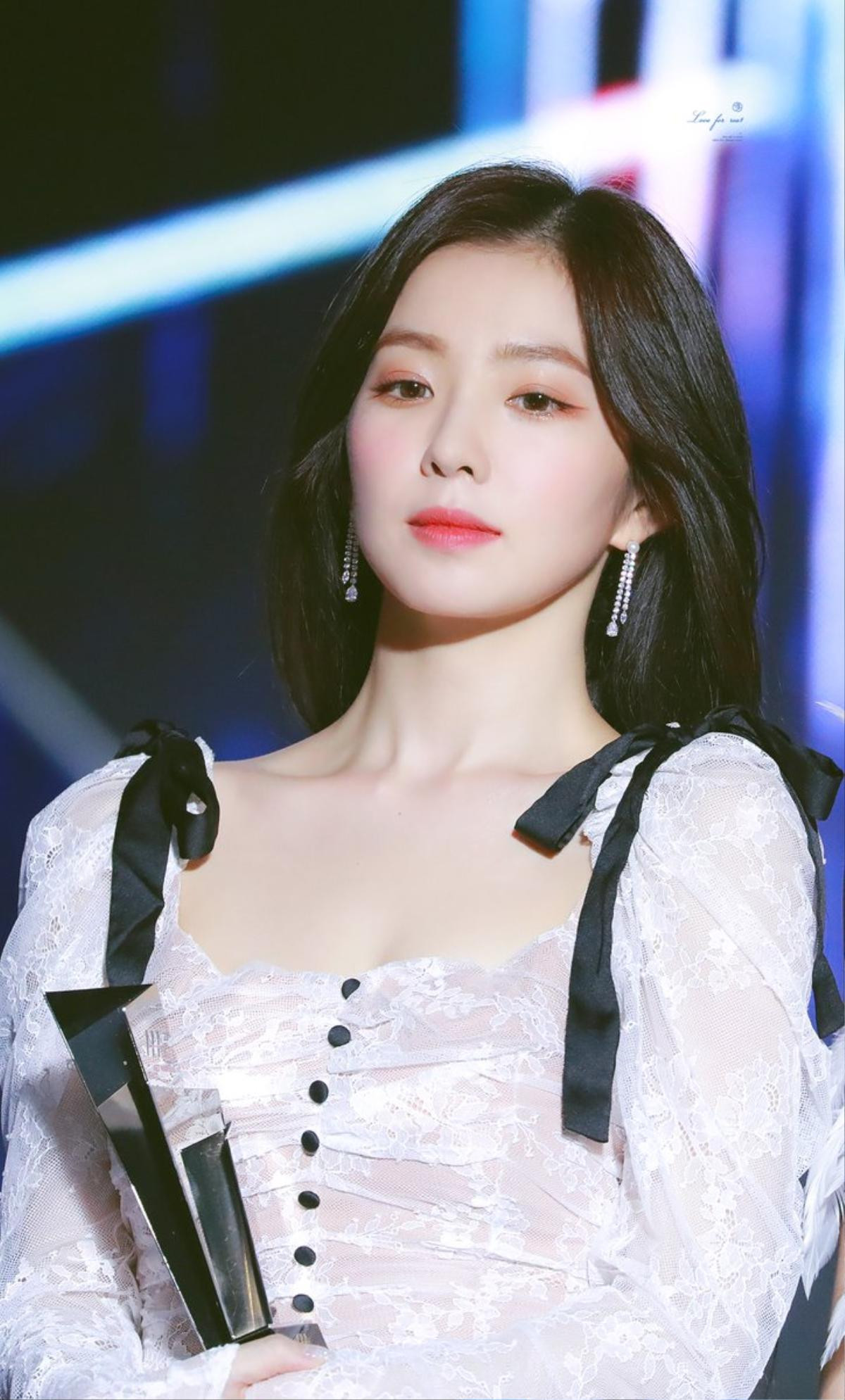 Giống nhau đến kinh ngạc, Seo Ji Hye và Irene (Red Velvet) là chị em thất lạc? Ảnh 2