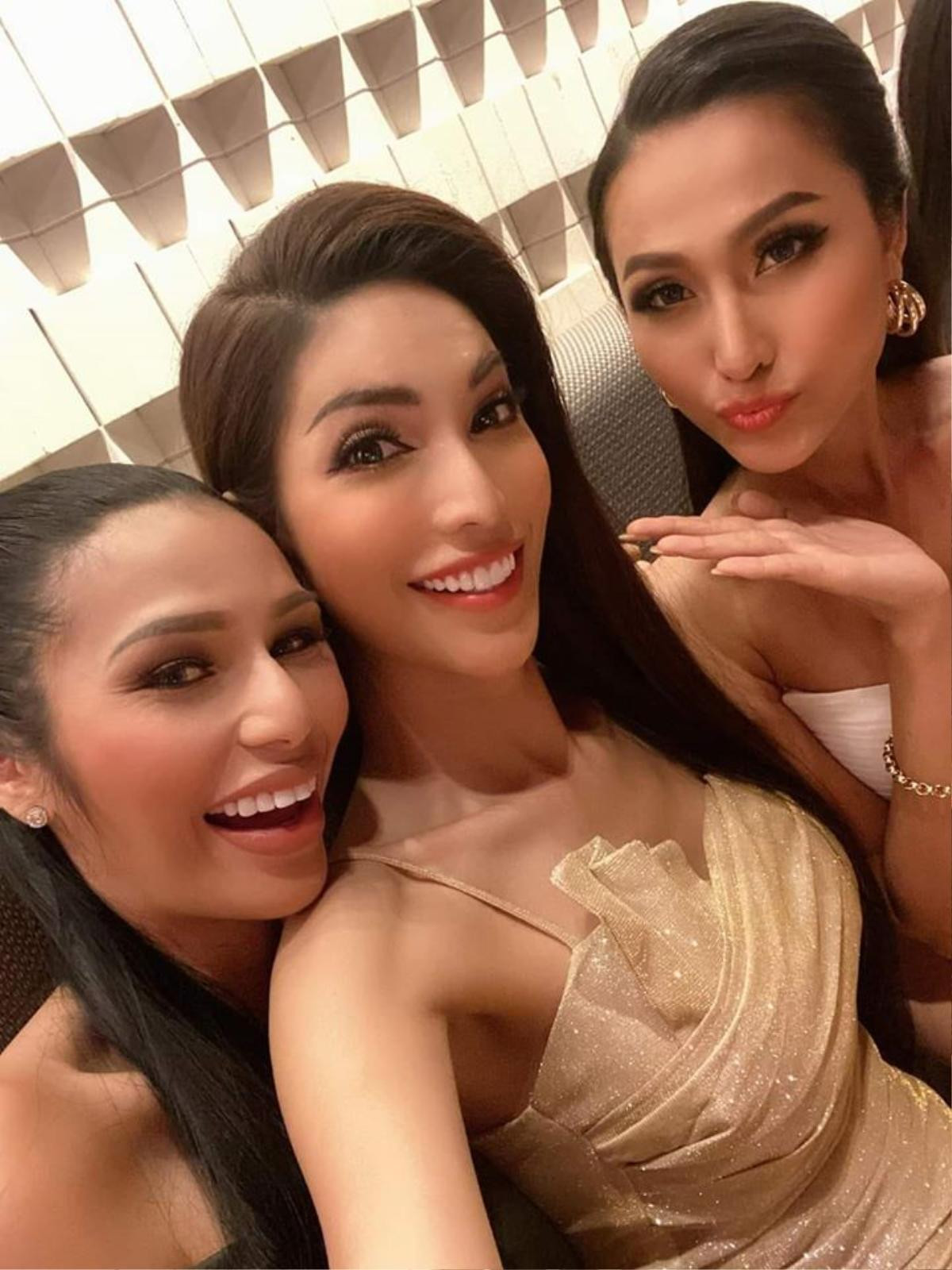 Hoài Sa 'ghi điểm' ngay ngày đầu tại Miss International Queen 2020, tự tin 'đọ sắc' với hoa hậu Thái Lan - Philippines Ảnh 4