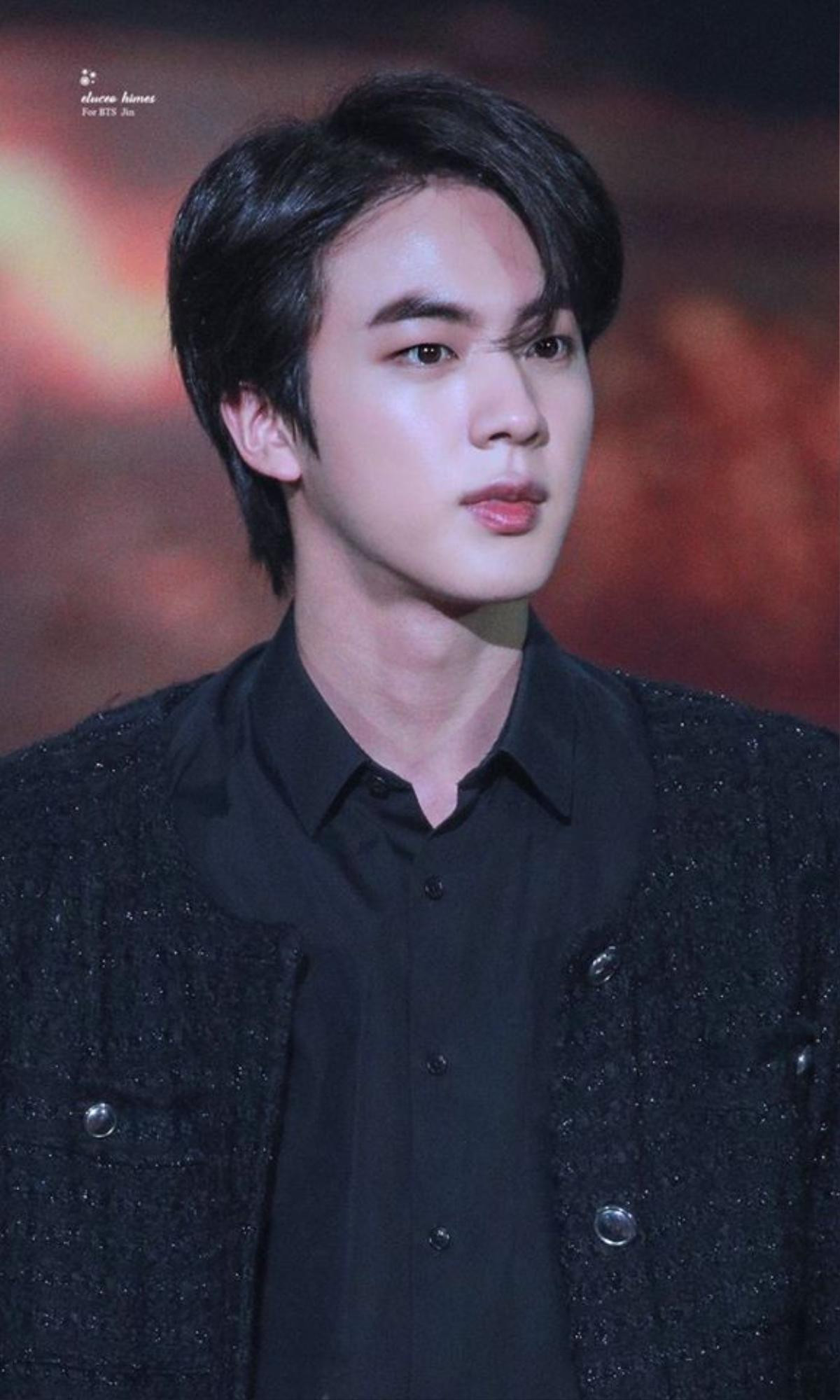 Để tóc mullet, Jin (BTS) khiến trái tim fan girl chao đảo vì đẹp trai 'không lối thoát' Ảnh 1