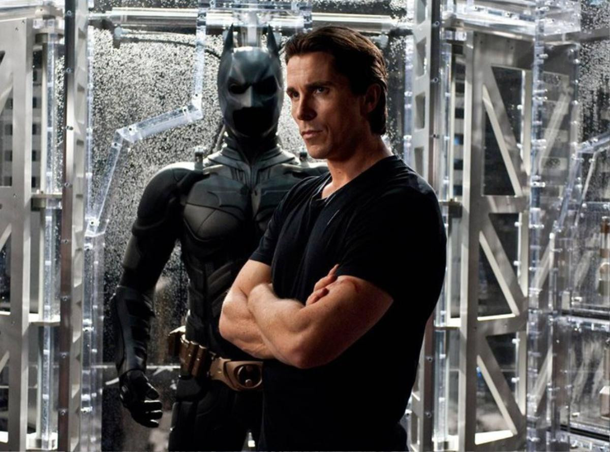 Robert Pattinson bất ngờ xuất hiện trong Batman Begin của Christian Bale Ảnh 1