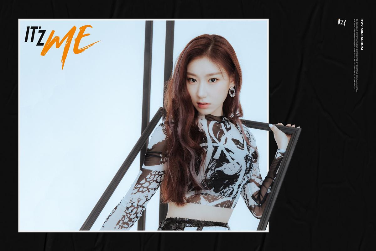 ITZY tung teaser mới cho màn comeback, em gái 'thánh nhảy' Chaeyeon (Iz*one) xuất hiện? Ảnh 1