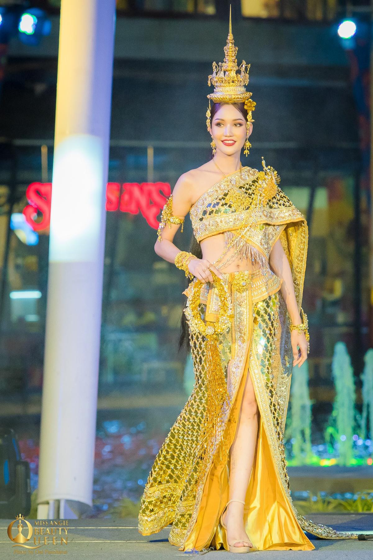 10 trang phục dân tộc đẹp nhất Miss International Queen 2020: Bà Triệu của Hoài Sa khó thắng giải