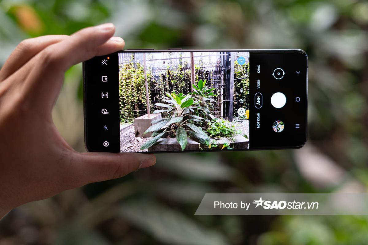 Mở hộp Galaxy S20 Ultra: Kích thước 'siêu to khổng lồ', camera siêu zoom 100X Ảnh 4