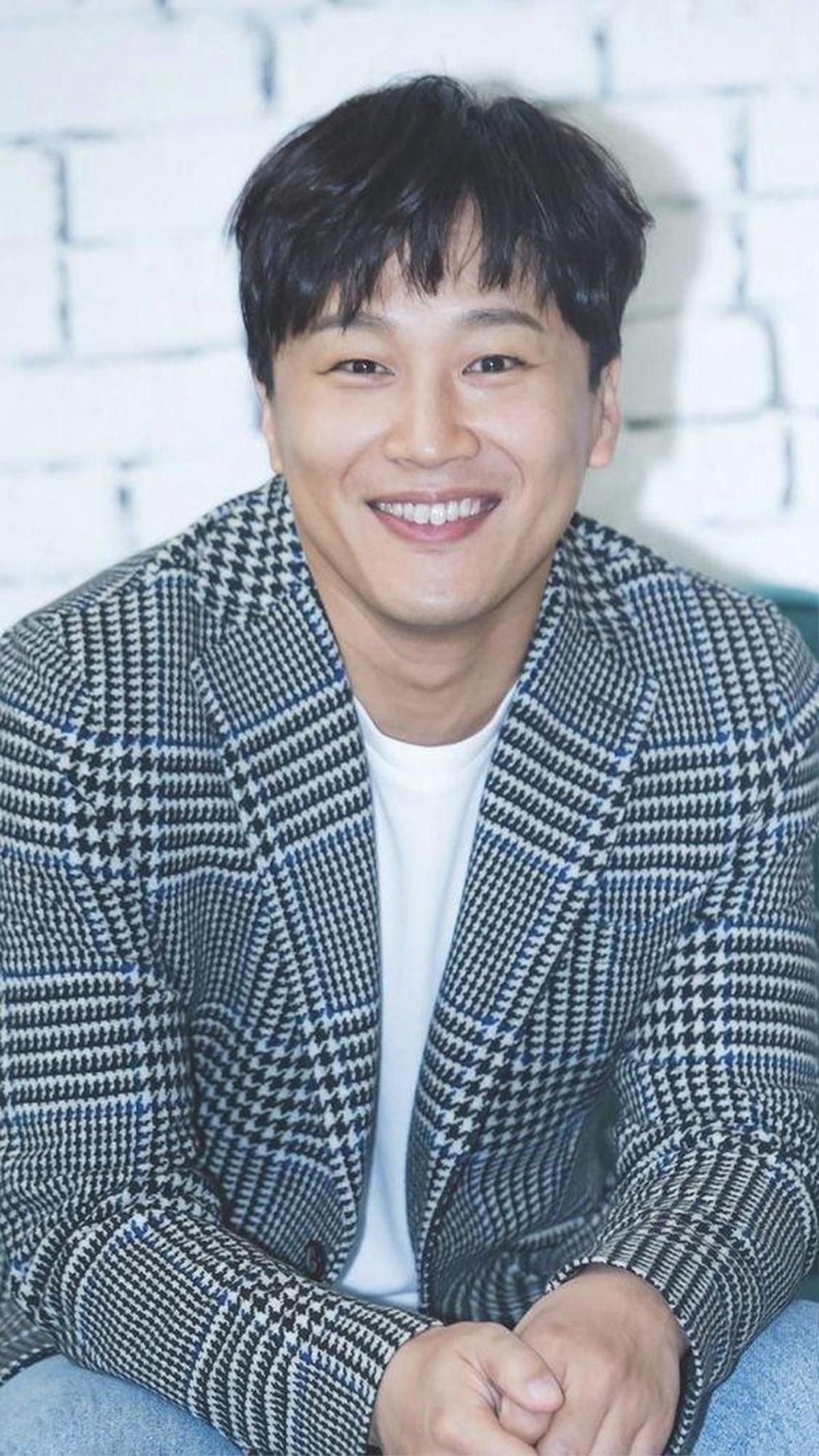 Cha Tae Hyun xác nhận, Yoo Yeon Seok tiếp tục cân nhắc tham gia dự án mới của đạo diễn 'Cảnh sát tập sự' Ảnh 3