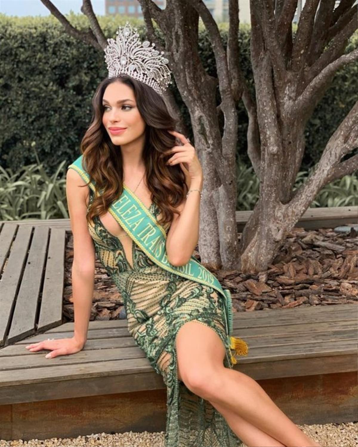 'Bản sao' Pia Wurtzbach - Hương Giang đuối sức ở chặng nước rút, Hoài Sa lội ngược dòng nhờ chiến thuật thời trang khôn khéo Ảnh 15