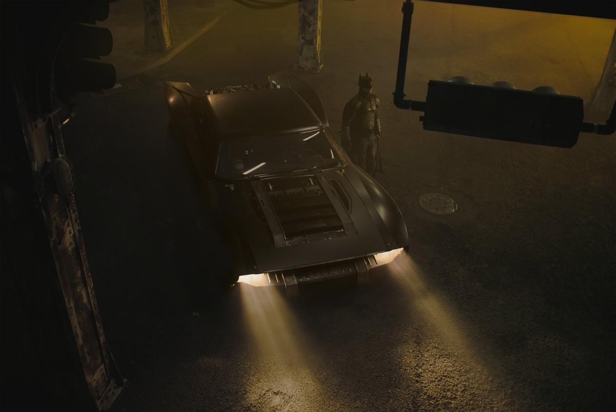 The Batman: Batmobile chính thức lộ diện trong loạt ảnh hậu trường mới! Ảnh 4