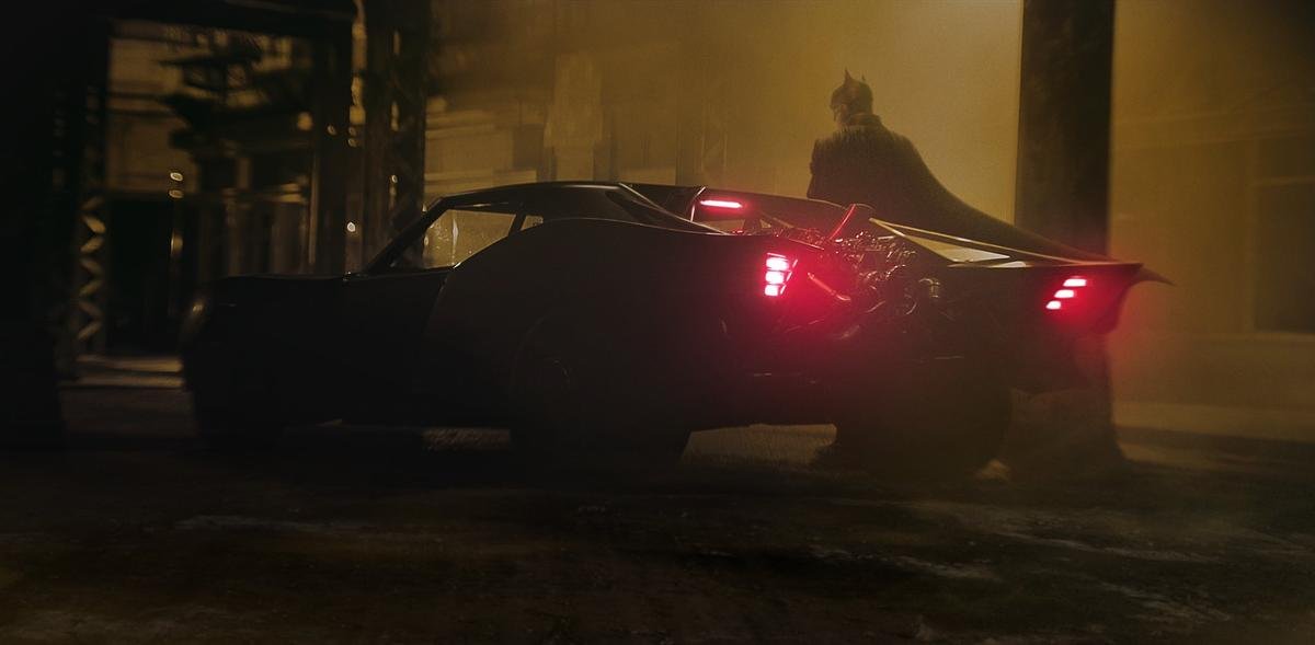 The Batman: Batmobile chính thức lộ diện trong loạt ảnh hậu trường mới! Ảnh 3