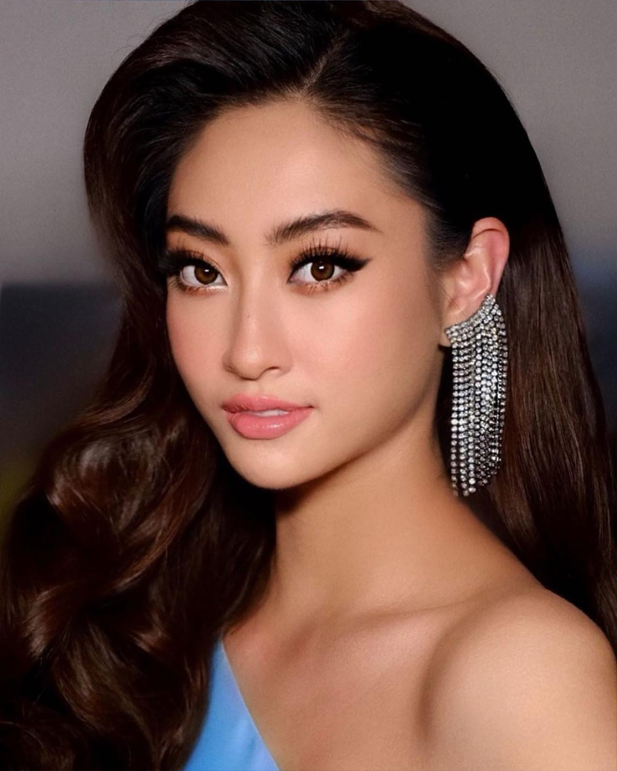 Khoảnh khắc đẹp: Hương Giang dang tay ôm động viên Vicky Trần tại Miss International Queen 2020 Ảnh 2