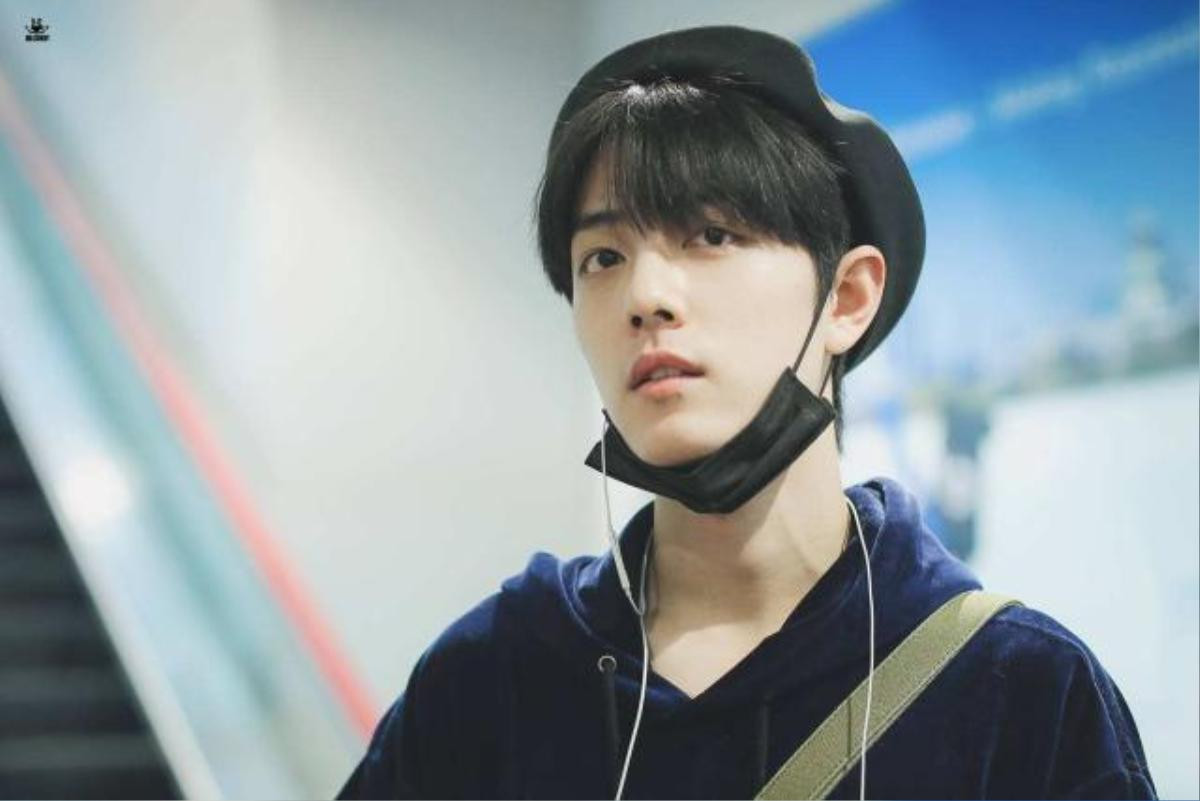 Fan Tiêu Chiến chất vấn Vương Nhất Bác quá lạnh lùng khi không lên tiếng cho idol của mình Ảnh 2