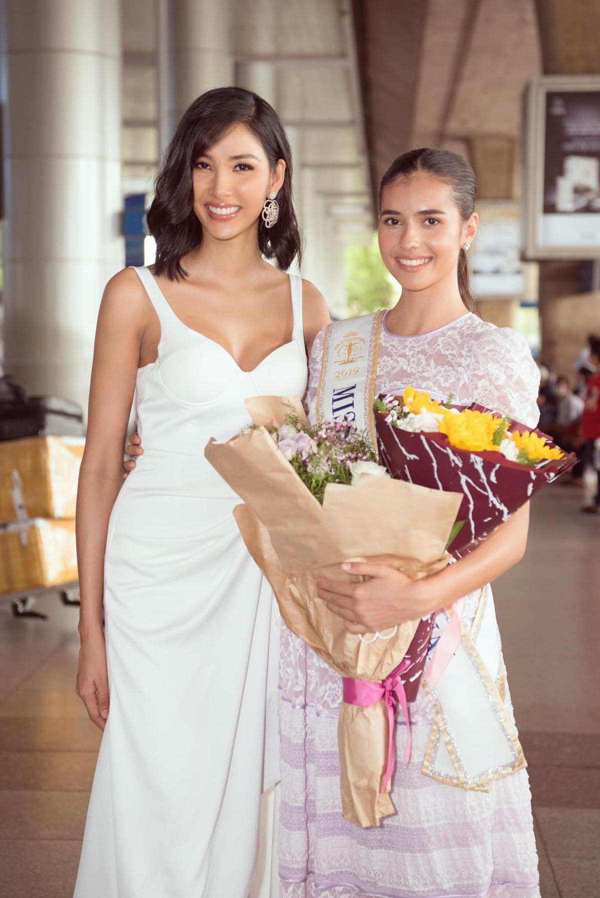 Hoàng Thùy rạng rỡ đón Hoa hậu Siêu quốc gia, fan chờ mỹ nhân Việt thi Miss Supranational 2020 lộ diện Ảnh 1