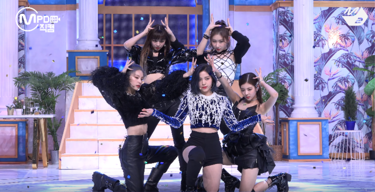 Chỉ một thay đổi nhỏ, Yuna (ITZY) lập tức 'gây sốt' cộng đồng mạng với fancam mới nhất Ảnh 1