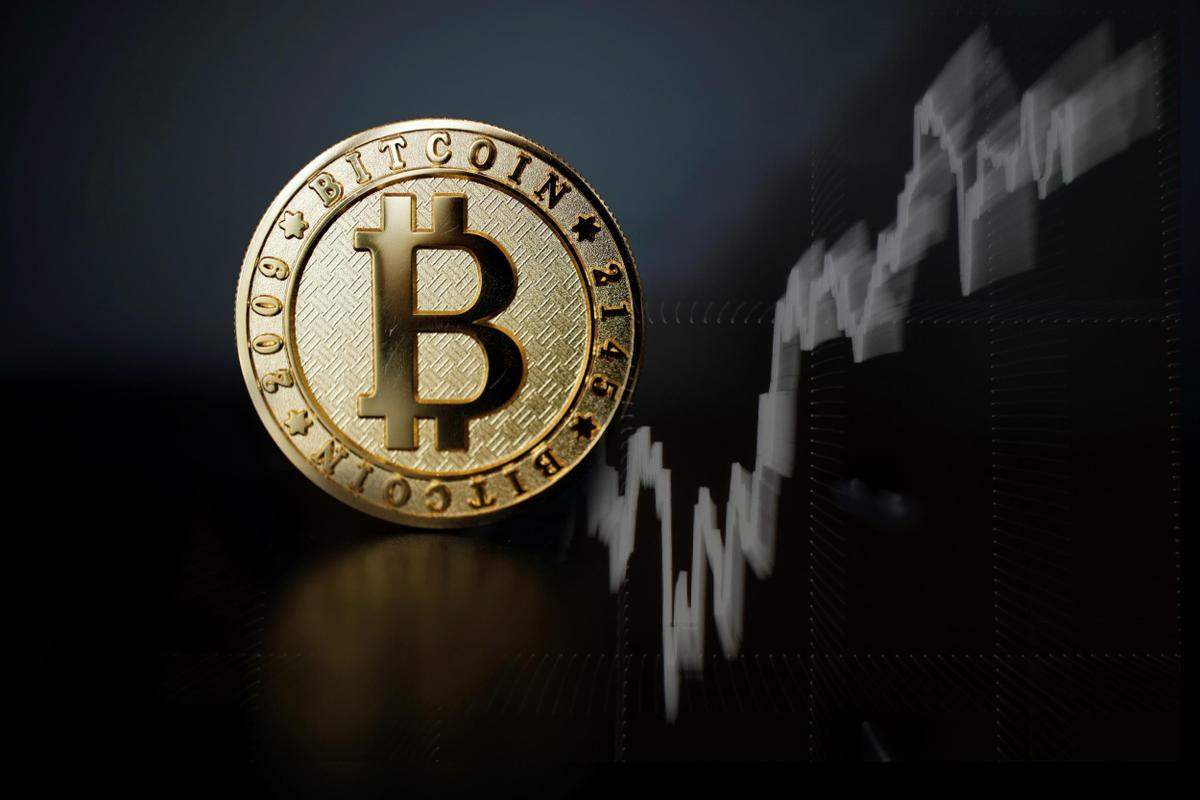 Bitcoin mất gần 50% giá trị, vốn hóa thị trường tiền ảo bốc hơi 100 tỷ USD Ảnh 1