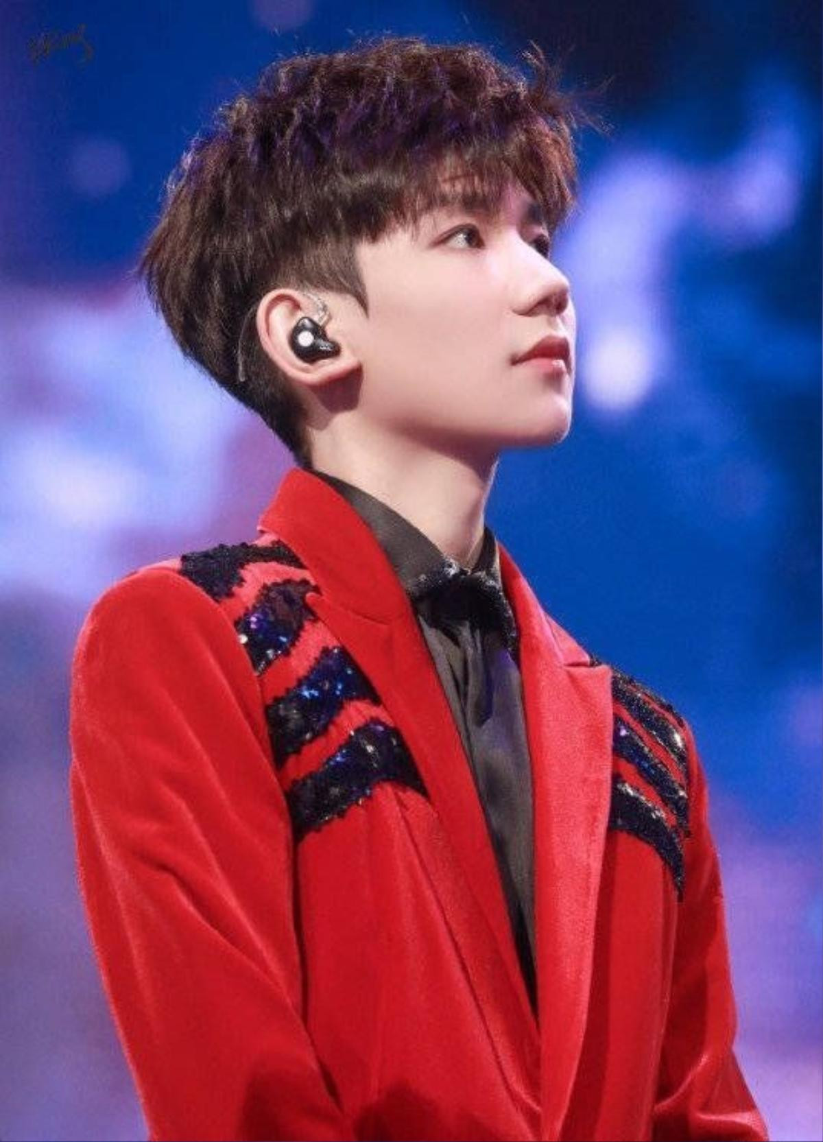 Hoạt động gần đây của TFBOYS: Vương Tuấn Khải và Dịch Dương Thiên Tỉ tham gia show, Vương Nguyên trở thành thầy giáo của hai thành viên Ảnh 7