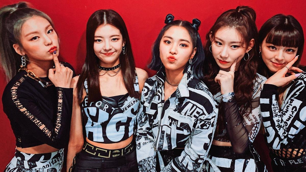 ITZY kết thúc tuần quảng bá đầu tiên bằng cú ‘đánh úp’ MV chính thức cho ca khúc b-side 'Nobody Like You' Ảnh 3