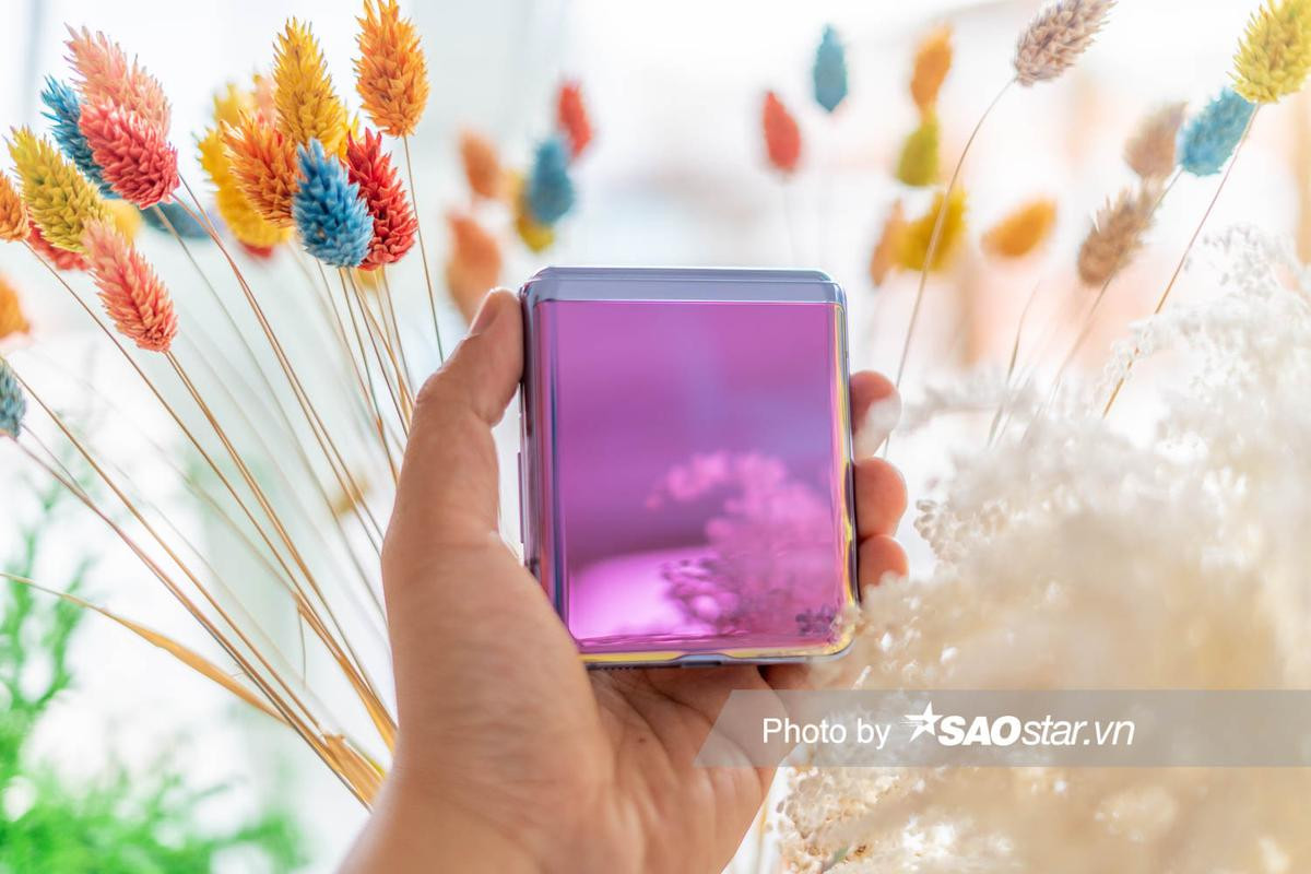 Đánh giá Galaxy Z Flip: Smartphone 'độc lạ' nhất đầu năm 2020 Ảnh 2