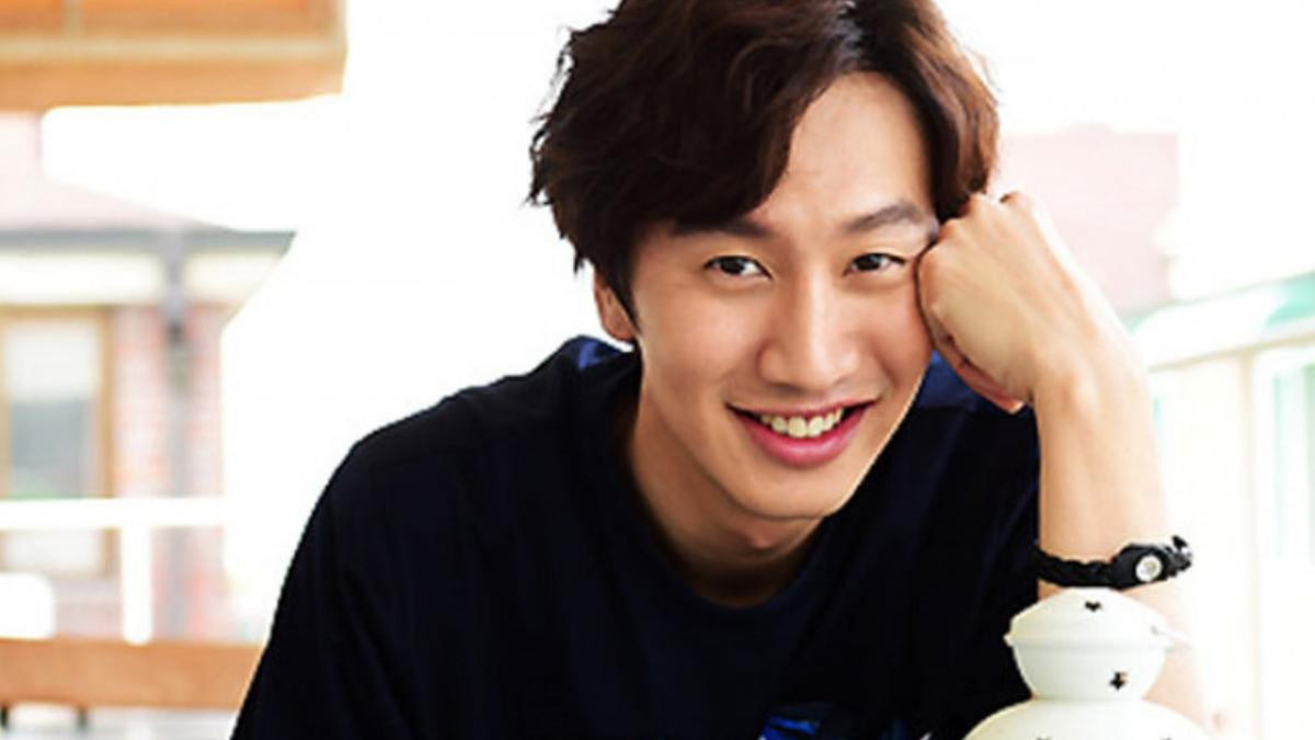 'Hươu cao cổ' Lee Kwang Soo đang hồi phục chấn thương, từng cùng Jun So Min ép Im Soo Hyang uống rượu Ảnh 2