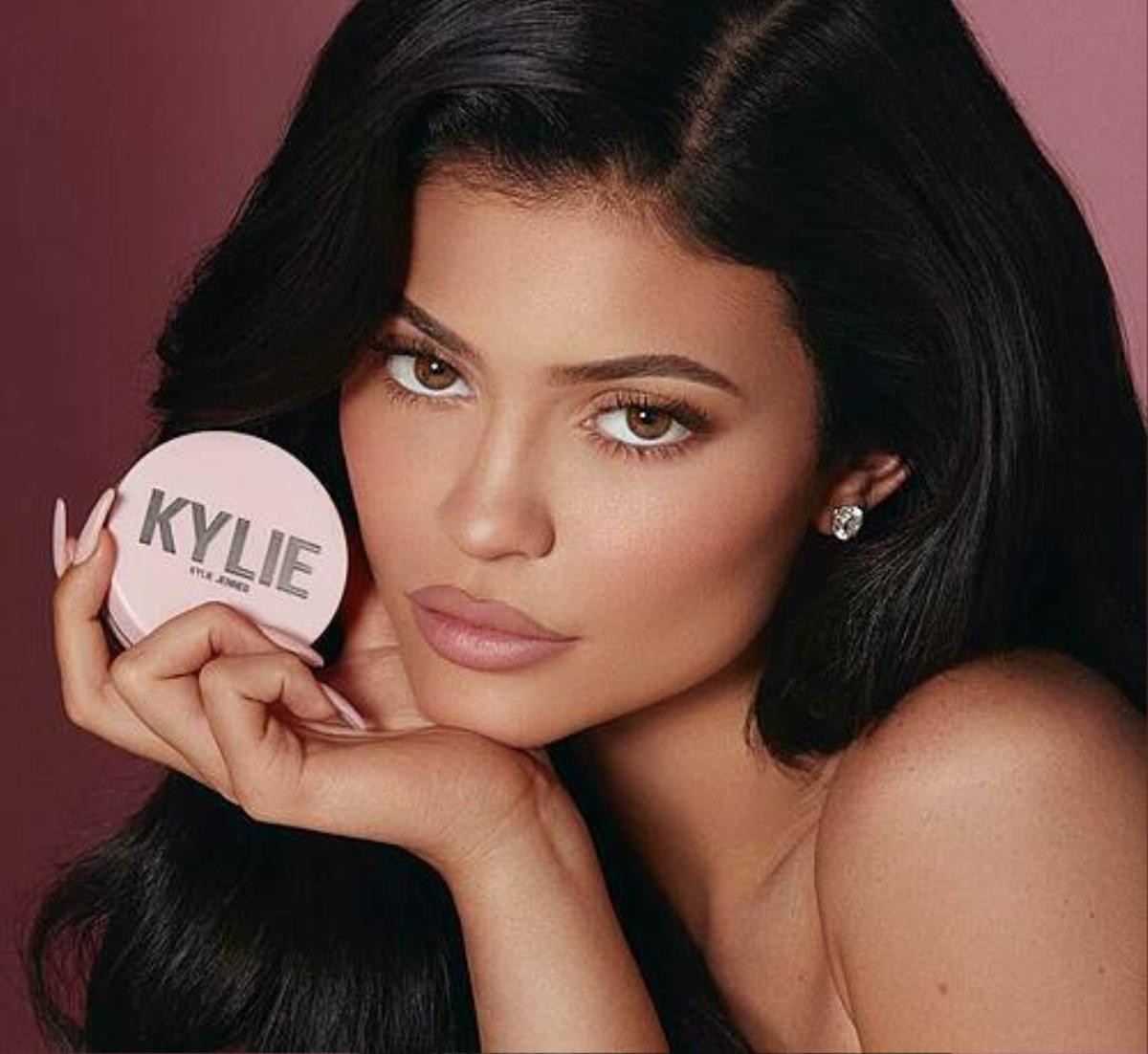 Kylie Jenner kêu gọi giới trẻ Mỹ phòng chống Covid-19 sau khi Tổng y sĩ Mỹ đích danh nhờ vả Ảnh 3