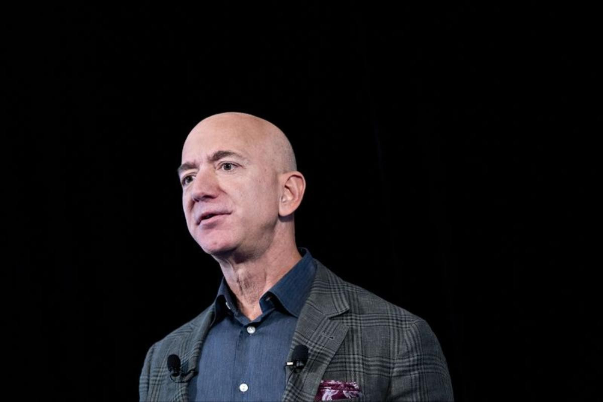 Ông chủ Amazon Jeff Bezos: 'Dịch COVID-19 có thể sẽ còn tệ đi' Ảnh 2