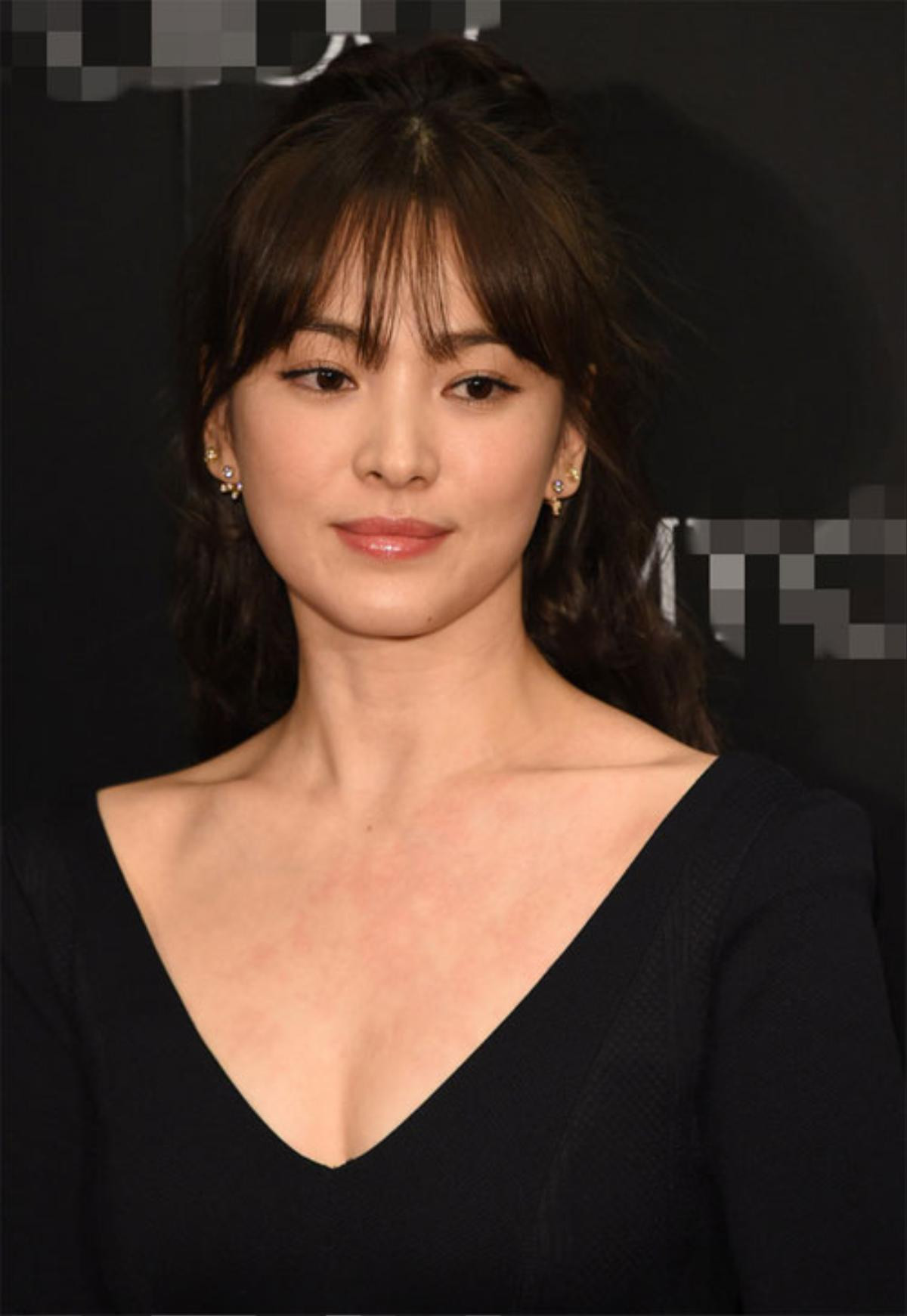 Mỗi lần Song Hye Kyo diện váy khoe vòng một đẫy đà, lấp ló đều 'gây sốt' mạng xã hội Ảnh 11