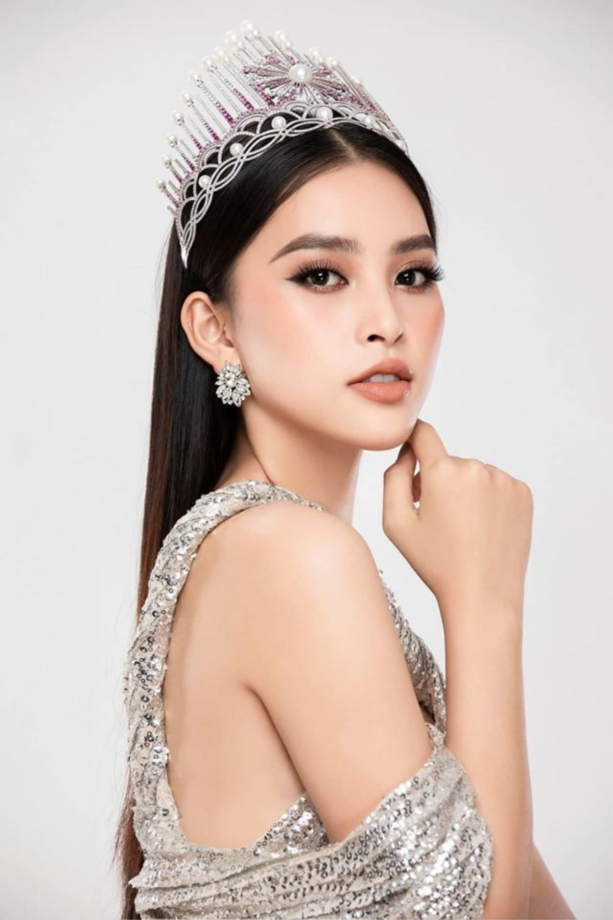 Chủ tịch Miss World - Julia Morley và đương kim Hoa hậu Thế giới xác nhận không nhiễm Covid 19 Ảnh 7