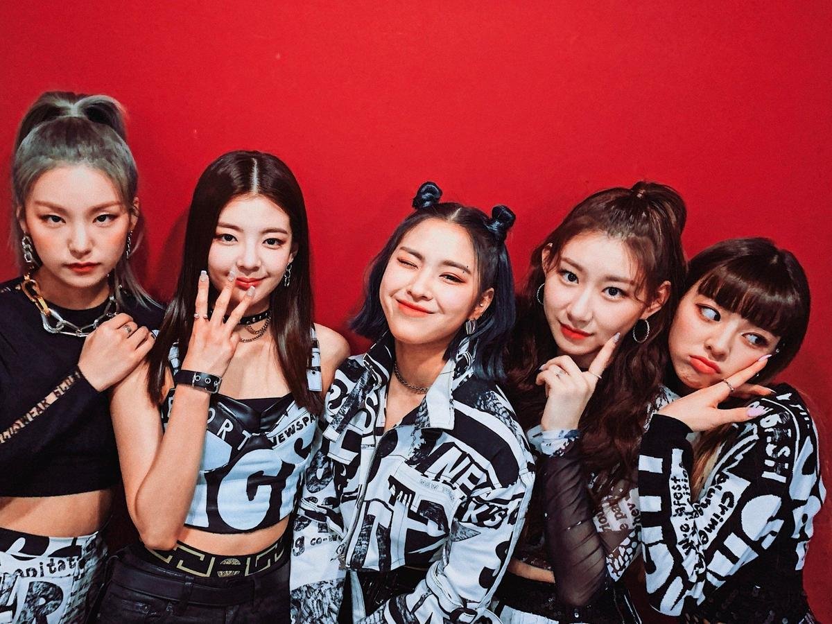 Yuna và Ryujin (ITZY) lần đầu tiết lộ quá trình được JYP tìm thấy, lọt vào 'mắt xanh' ngay giữa concert đông đúc Ảnh 3