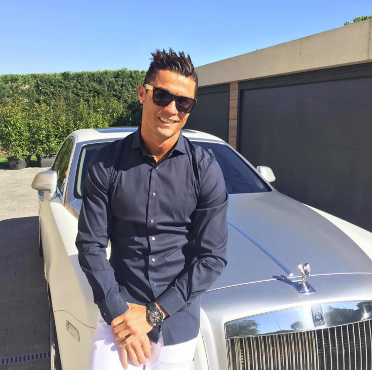 Cristiano Ronaldo chi 211 tỷ để mua siêu xe chỉ có 10 chiếc trên thế giới Ảnh 7