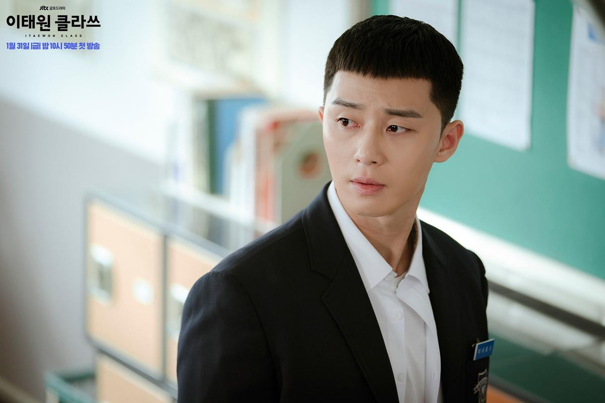 Phim của Jeon Ji Hyun - Park Seo Joon đầu tư hơn 616 tỷ đồng: Siêu phẩm sau 'Hậu duệ mặt trời', 'Mr. Sunshine' Ảnh 9