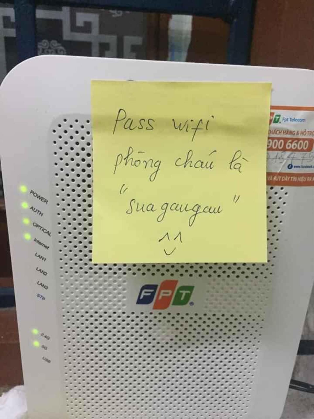 Nữ sinh Nghệ An thức đến 2h sáng dọn dẹp phòng, cặm cụi viết loạt lời nhắn đáng yêu gửi những người đến cách ly Ảnh 2