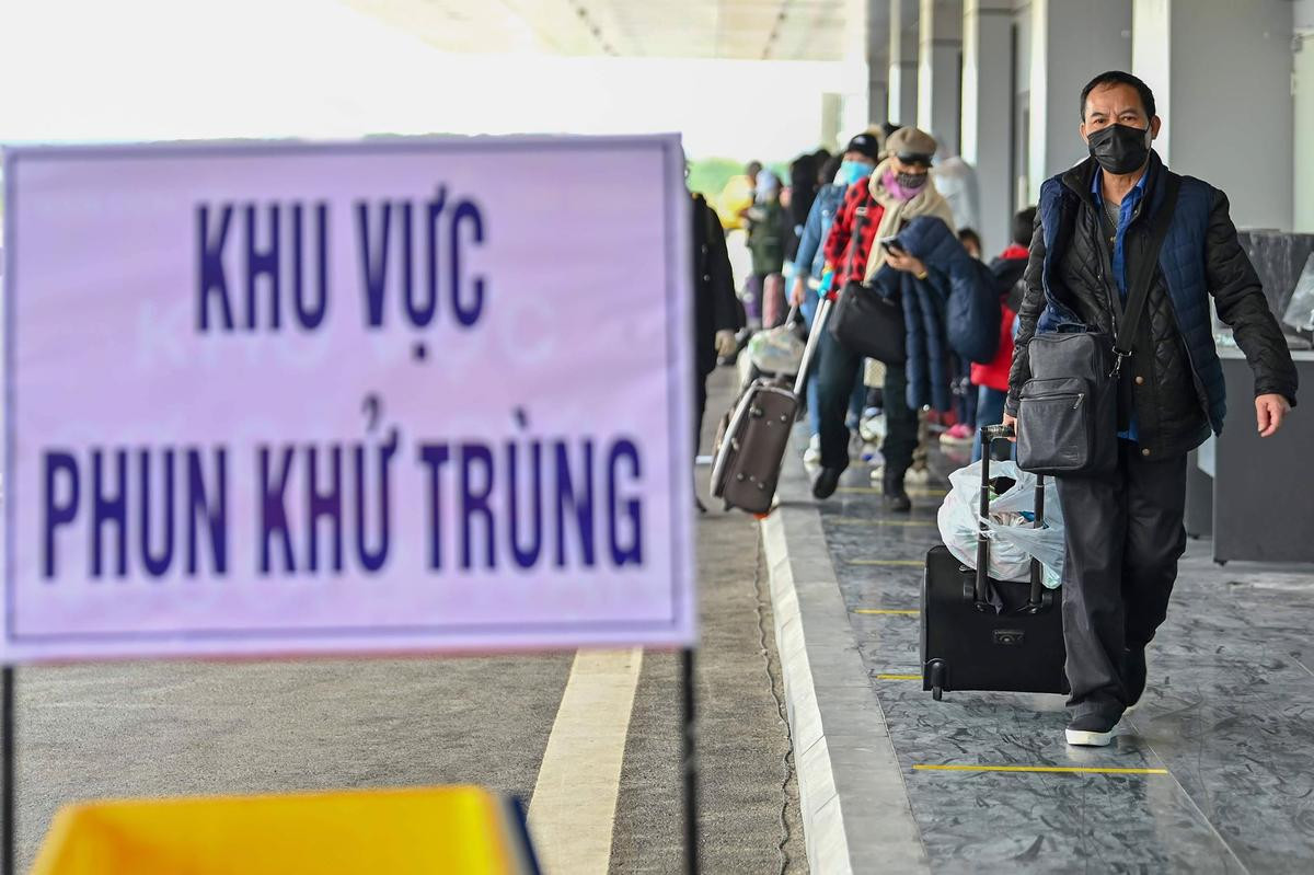 Chuyến bay nhân đạo do tỷ phú Phạm Nhật Vượng tài trợ chở người Việt về nước giữa dịch COVID-19 Ảnh 7