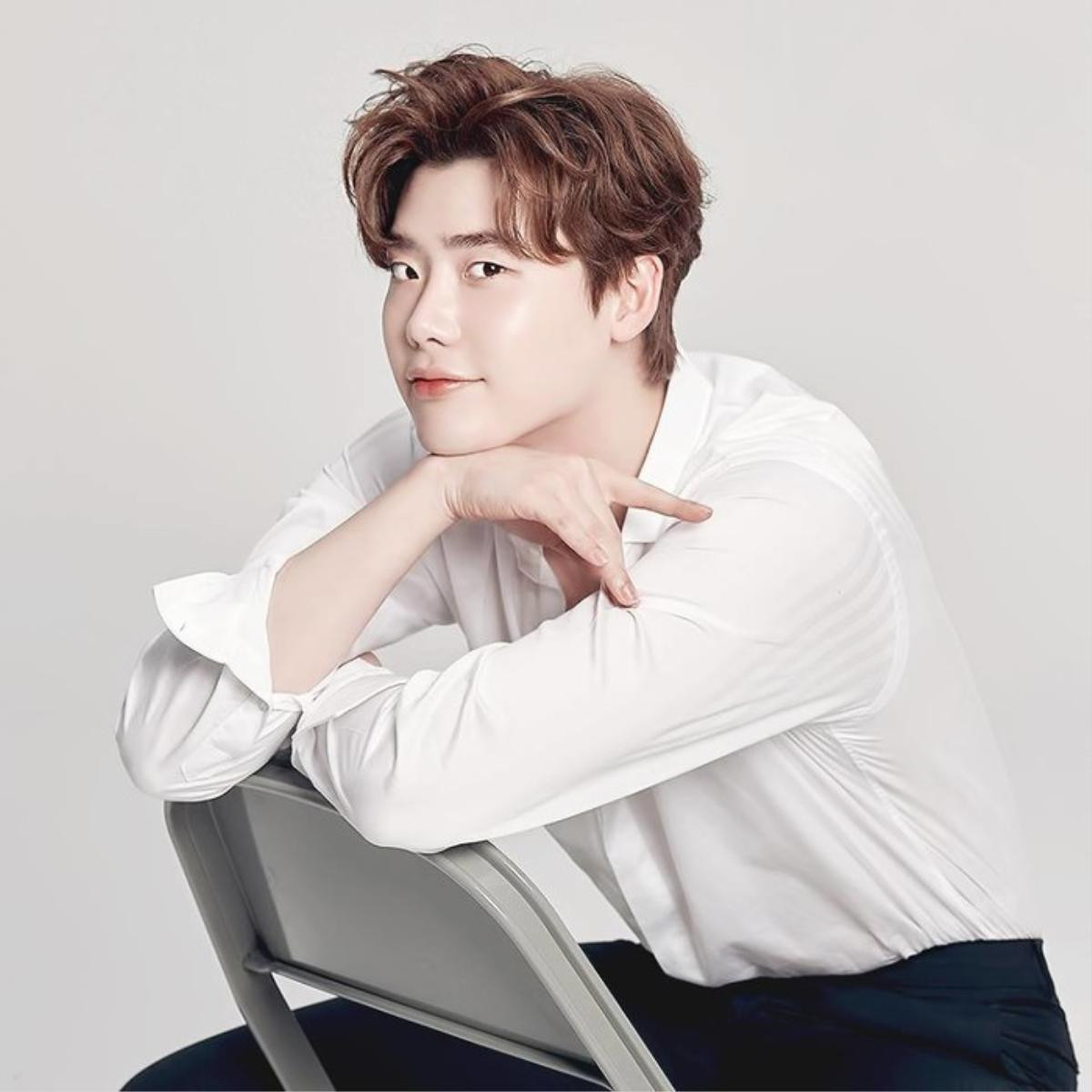 Lee Jong Suk kỷ niệm 10 năm ra mắt vào ngày 1/4/2020: 'Tôi rất biết ơn' Ảnh 6